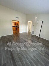 513 E Curlew Pl in Tarpon Springs, FL - Building Photo - Building Photo