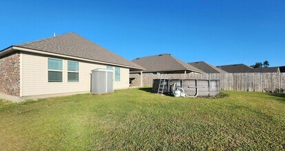 876 Gold Finch Wy in Lake Charles, LA - Building Photo - Building Photo