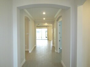 608 Maraviya Blvd in Nokomis, FL - Building Photo - Building Photo