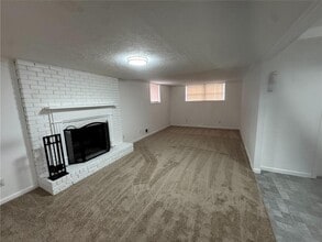 956 Slash Pine Rd in Forest Park, GA - Building Photo - Building Photo