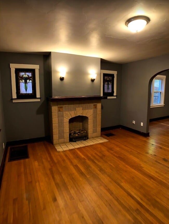 121 E Meyers St in Pittsburgh, PA - Building Photo - Building Photo
