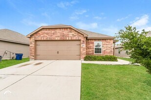 18612 Allen Welch Dr in Elgin, TX - Building Photo