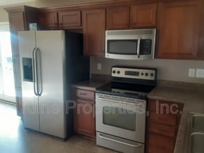 811 Daybreak Dr in Avon, IN - Building Photo - Building Photo