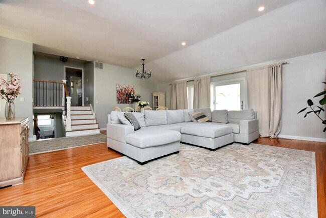 property at 1022 Haral Pl