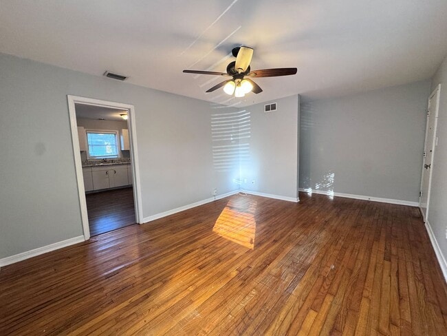 2054 Emogene St in Mobile, AL - Building Photo - Building Photo