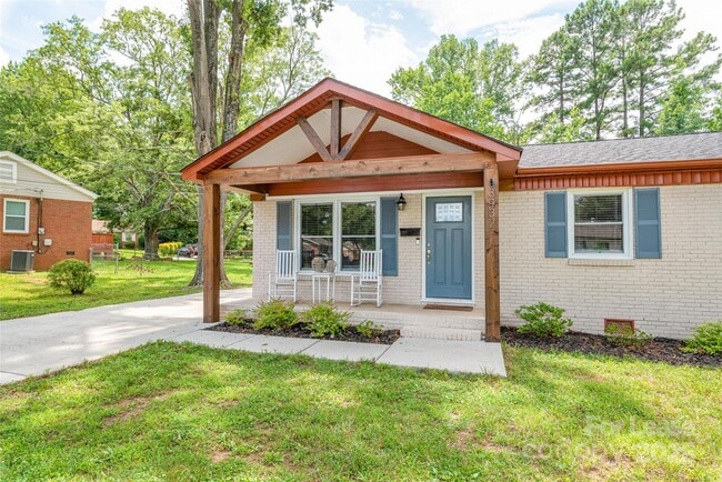 3932 Slagle Dr in Charlotte, NC - Building Photo - Building Photo