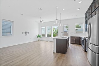 609 Terrier Trl in Austin, TX - Building Photo - Building Photo