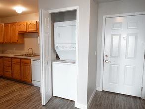 Emerald Creek Apartments in Traverse City, MI - Building Photo - Building Photo