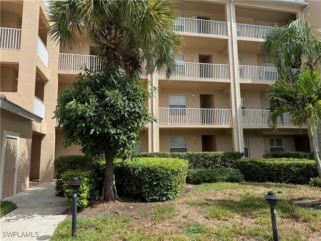 property at 8450 Kingbird Loop
