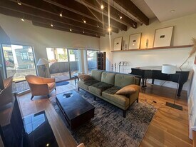 304 Twin Peaks Blvd in San Francisco, CA - Building Photo