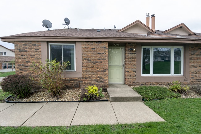 14248 Hemlock Ct N in Apple Valley, MN - Building Photo - Building Photo