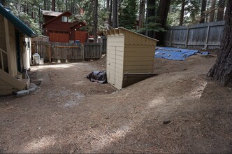 1995 12th St-Unit -Unit #2 in South Lake Tahoe, CA - Building Photo - Building Photo