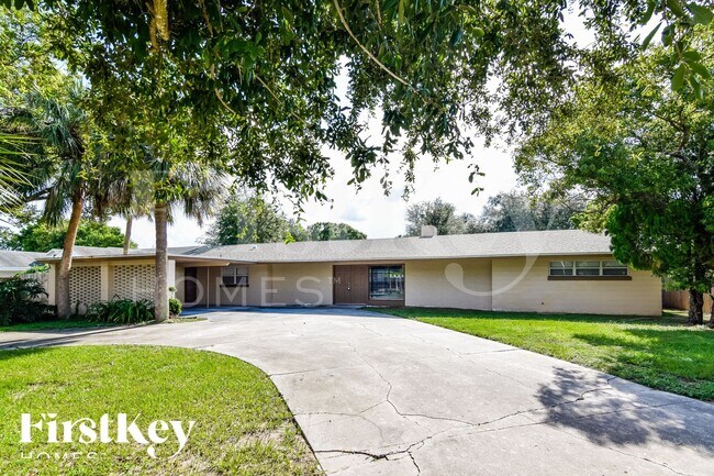 1961 9th St SE in Winter Haven, FL - Building Photo - Building Photo