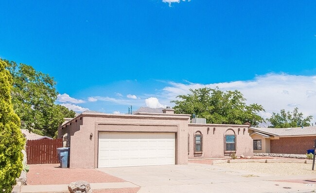 property at 716 Espolon Dr