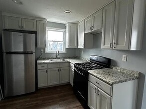 45 Fuller Ave in Central Falls, RI - Building Photo - Building Photo