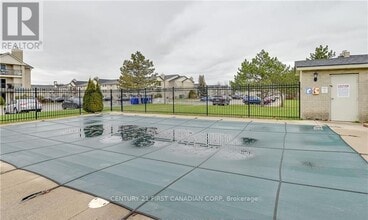725 Deveron Crescent in London, ON - Building Photo - Building Photo