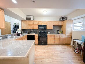 5335 N California Ave in Chicago, IL - Building Photo - Building Photo