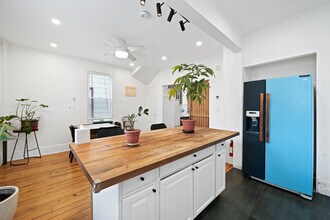285 Cator Ave in Jersey City, NJ - Building Photo - Building Photo