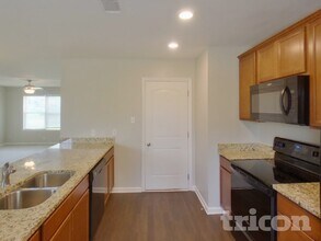 3412 Vedette Ln in Murfreesboro, TN - Foto de edificio - Building Photo