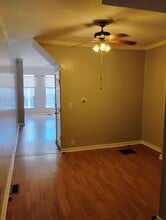 908 E Preston St in Baltimore, MD - Foto de edificio - Building Photo