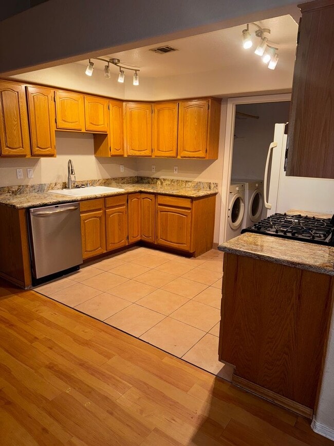 701 Capri Dr in Boulder City, NV - Building Photo - Building Photo