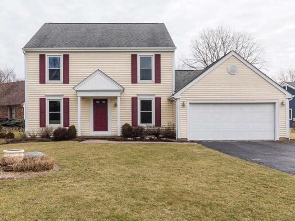 2236 Sunleaf Ct in Columbus, OH - Building Photo