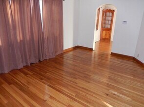8 Castle Rd in Wayland, MA - Building Photo - Building Photo