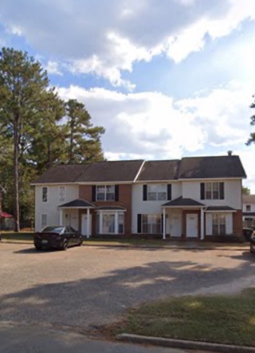 114 Edgefield Rd in Dothan, AL - Foto de edificio