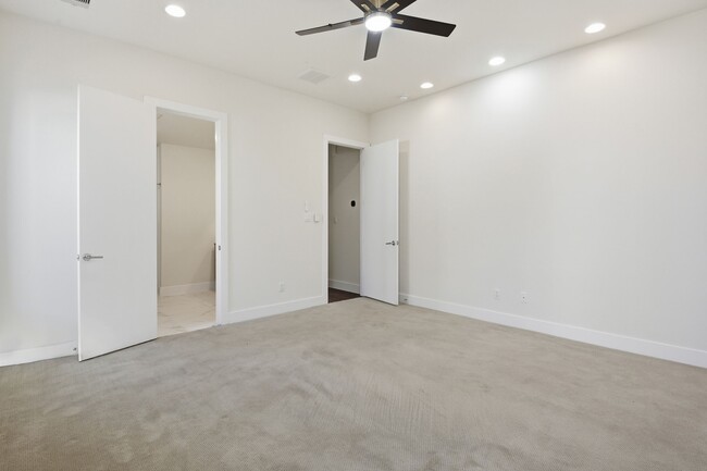 property at 5519 Paraiso Pl