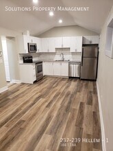 237-239 Hellem in Welland, ON - Building Photo - Building Photo