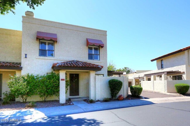 property at 1823 E Hayward Ave