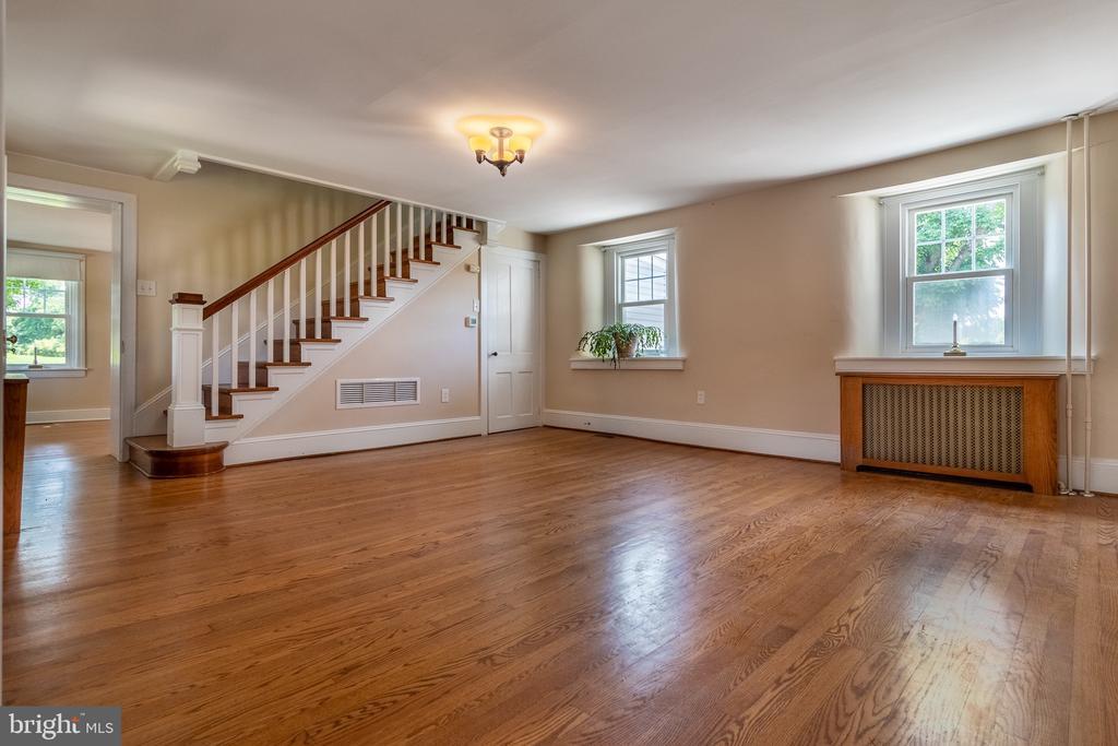 110 Lyndell Rd in Downingtown, PA - Building Photo