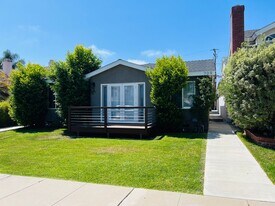 709 Marguerite Ave in Newport Beach, CA - Building Photo