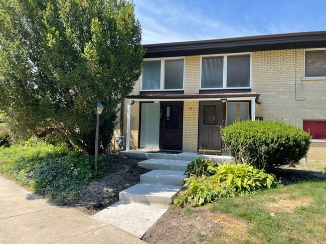 property at 725 Hibbard Rd