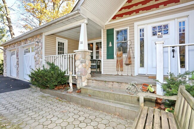 16 Gerke Ave in New City, NY - Building Photo - Building Photo