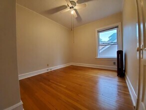 3922 N Monticello Ave-Unit -2 in Chicago, IL - Foto de edificio - Building Photo