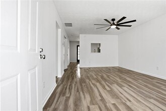 858 Ohara Dr in Jonesboro, GA - Building Photo - Building Photo