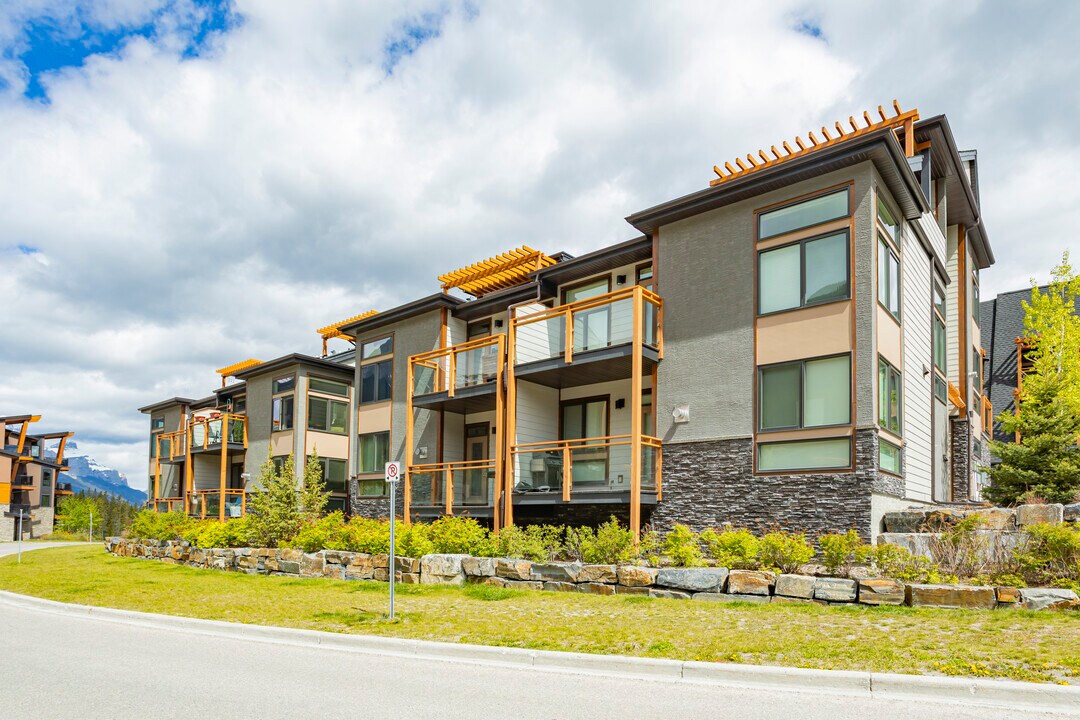 102 Stewart Creek Rise in Canmore, AB - Building Photo