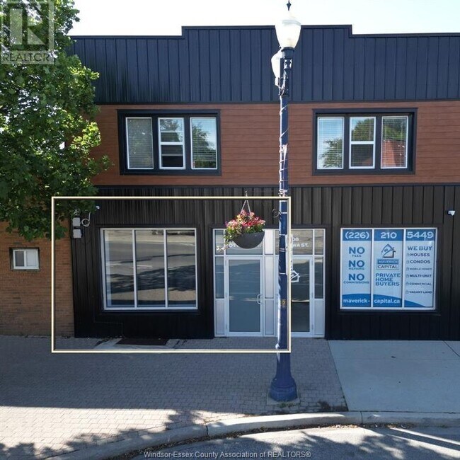 806 Ottawa St in Windsor, ON - Building Photo - Building Photo