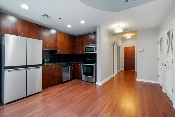 301 Demonbreun, Unit Encore in Nashville, TN - Building Photo