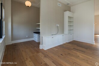 112 Adams St in Jacksonville, FL - Building Photo - Building Photo