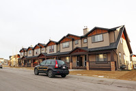 99 Panatella Pike NW in Calgary, AB - Building Photo - Building Photo