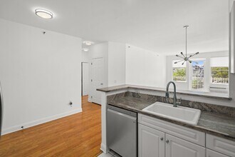 1 Independence Way in Jersey City, NJ - Building Photo - Building Photo