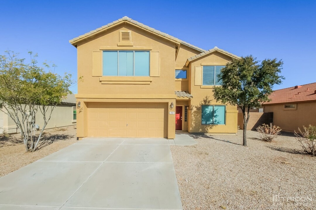 930 W Mesquite Tree Ln in San Tan Valley, AZ - Foto de edificio