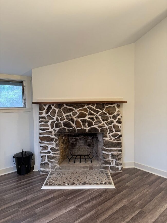 598 Lonely Cottage Rd in Upper Black Eddy, PA - Building Photo - Building Photo