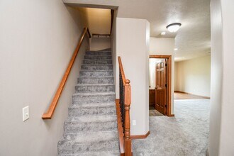 8413 W 53rd St in Sioux Falls, SD - Building Photo - Building Photo