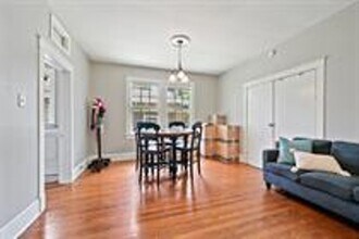 350 E State St in Baton Rouge, LA - Building Photo - Building Photo