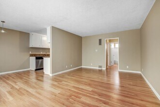 1234 Wellesley Ave in Los Angeles, CA - Building Photo - Building Photo
