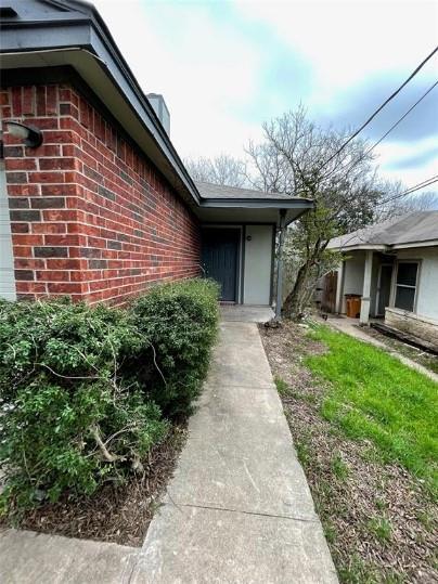 1233 Armadillo Rd