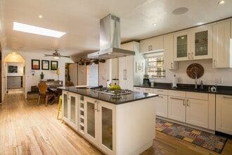 610 Carlisle Blvd SE in Albuquerque, NM - Building Photo - Building Photo